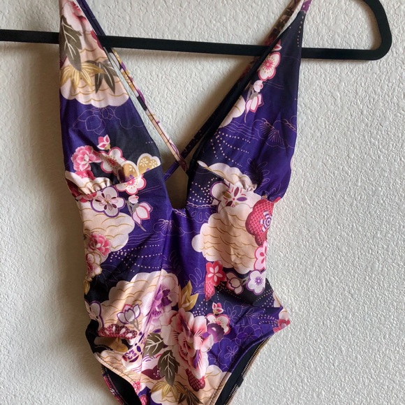 NWT Zara Floral Print Swimwear (Sold out!) - Picture 5 of 7